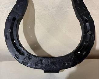 289 blackcastironhorseshoebracket