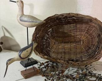 357 largehandwovenovalwickerbasketand
