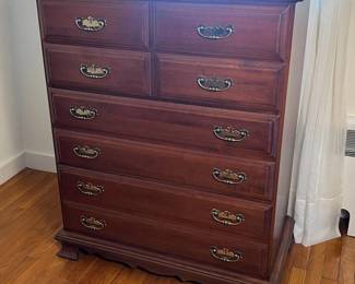 233 traditionalwoodendrawerdresser