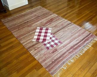 224 wovenlargearearugandtwoplaidplace