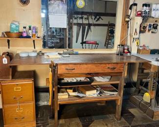 251 heavydutywoodenworkbenchwithdrawer