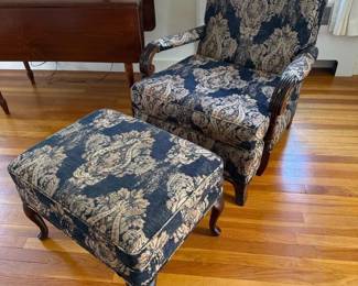 383 traditionalbluetandamaskarmchairott