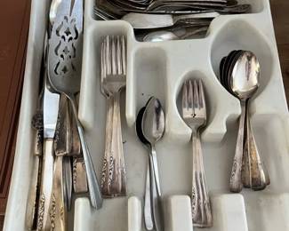 411 assortedrogersoneidasilverplateflatw