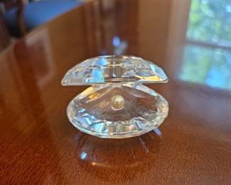 retired Swarovski Crystal Clam Shell Oyster with Pearl