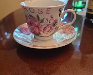Teacup and saucer set