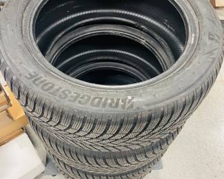 Bridgestone Blizzak LM005 set of 4