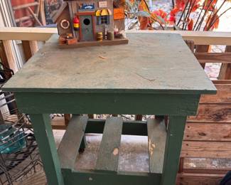 outdoor table on wheels