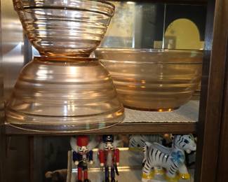 3 piece pink depression bowls