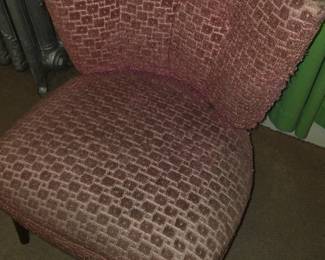Slipper chair