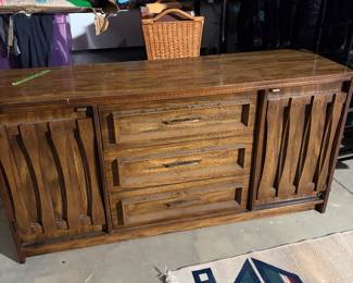 dresser