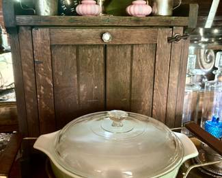 Small Cabinet, mid-century Serving