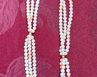 Mediterranean coral choker with gold 