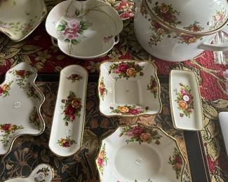Royal Albert 