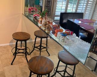 4 Barstools
