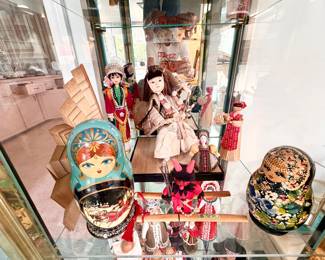 Russian stacking dolls.