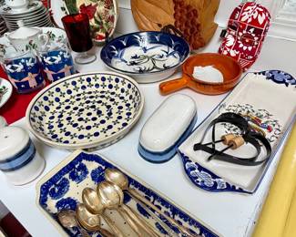 Polish pottery.
