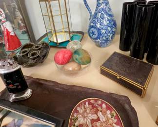 Various decor.