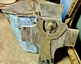 Much primitives and rustic
