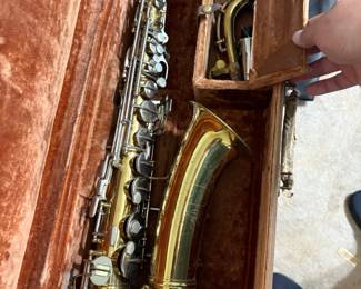 Vintage Conn USA saxaphone