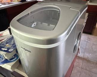 Countertop Ice Maker