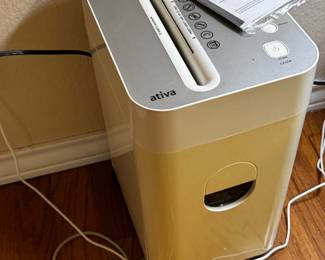 Ativa 12 Sheet Cross Cut Paper Shredder