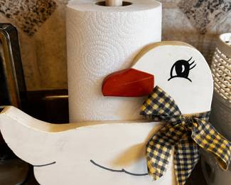 goose wooden papertowel h older