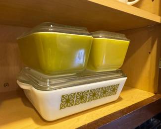 Pyrex Verde Green Square Flower refrigerator Dishes Set Complete