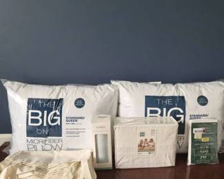 Bedroom Bundle New Pillows, Sheets New Tote Bags