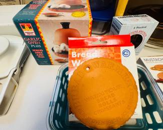Clay Warmers and Garlic Oven