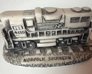 Trains Gone By Georgia Marble Train Figurines