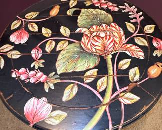 Chinoiserie Style Round Accent Table