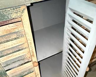 Minhou Fortune Style Shutter Door Cabinet