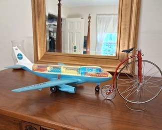 Vintage Pan Am model with moving stewardess in cabin
