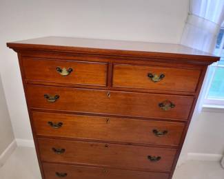 Large Cratique high chest