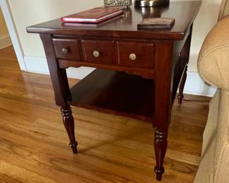 Sheraton Style Cherry Finish Single Drawer End Table