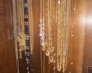 Assorted Jewelry