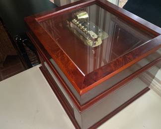 Mr. Christmas Animated Holiday Symphonium Ballroom Music Box