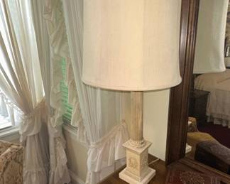 Neoclassical Style Column Table Lamp