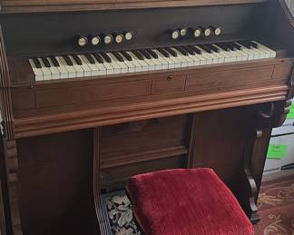 Estey Reed Organ