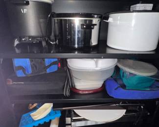 Assorted Kitchenware
