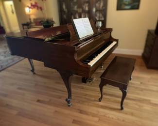 Baldwin Baby Grand Piano Style