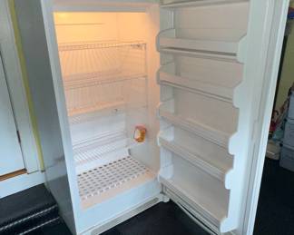 Kenmore 253.60722000 Upright Freezer