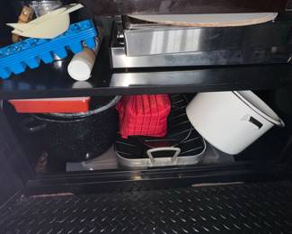 Assorted Kitchenware