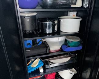 Assorted Kitchenware