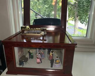 Mr. Christmas Animated Holiday Symphonium Ballroom Music Box