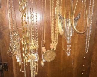 Assorted Jewelry