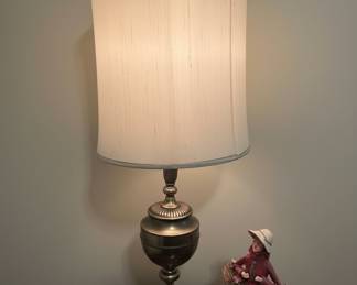 Stiffel Style Brass Urn Table Lamp