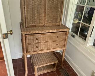 Henry Link Style Wicker Secretary Desk with Hutch and Stool