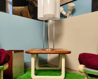 Table lamp by Paul Mayen, Knoll side table by Bruce Hannah