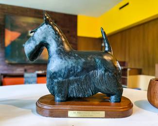 Sir Tiddlymount Freeman, bronze by Judy Vargas